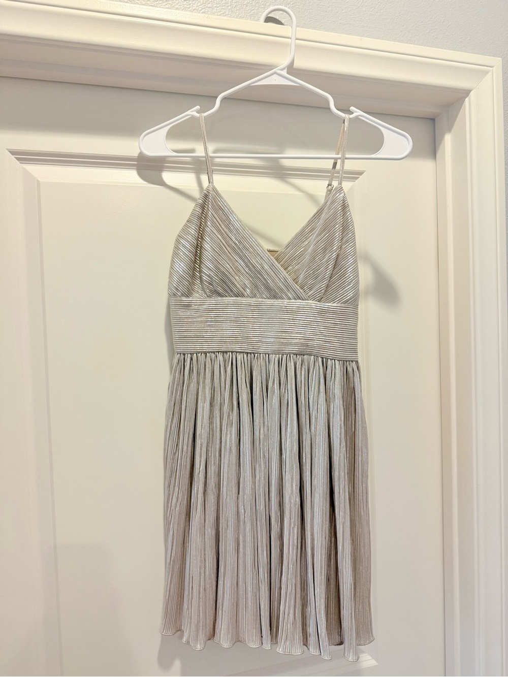 Armani Exchange A|X Metallic Silver Pleated Empire Waist Dress Size 00